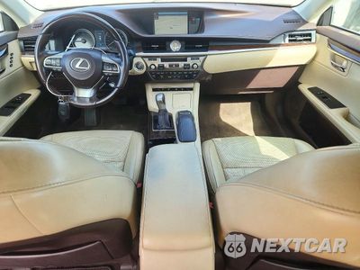 Zdjęcie 8 z 12 samochodu: 2017 LEXUS ES 350 VIN:58ABK1GG6HU068176 - miniatura