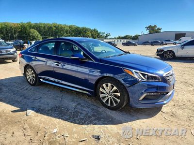 Czwarte zdjęcie samochodu z boku: 2017 HYUNDAI SONATA SPORT VIN:5NPE34AF7HH546591 - miniatura