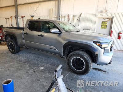 Czwarte zdjęcie samochodu z boku: 2024 TOYOTA TACOMA TRD OFF-ROAD VIN:3TMLB5JN7RM007097 - miniatura