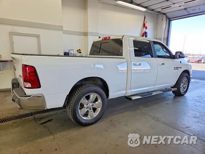 Trzecie zdjęcie samochodu z tyłu: 2018 RAM 1500 SLT VIN:1C6RR7TT1JS268130 - miniatura