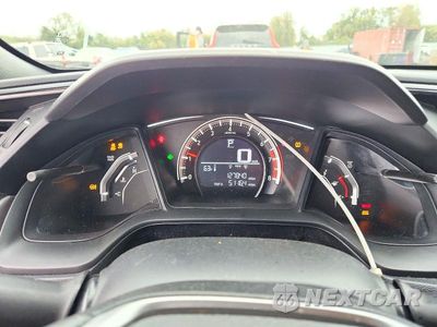 Zdjęcie 9 z 12 samochodu: 2017 HONDA CIVIC LX VIN:SHHFK7H27HU418084 - miniatura