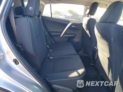 Zdjęcie 11 z 13 samochodu: 2018 TOYOTA RAV4 XLE VIN:JTMRFREV7JJ243976 - miniatura