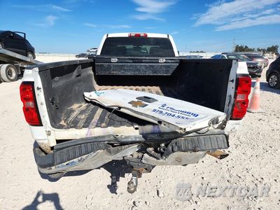 Zdjęcie 6 z 12 samochodu: 2016 CHEVROLET SILVERADO K2500 HEAVY DUTY VIN:1GC1KUEG7GF230329 - miniatura