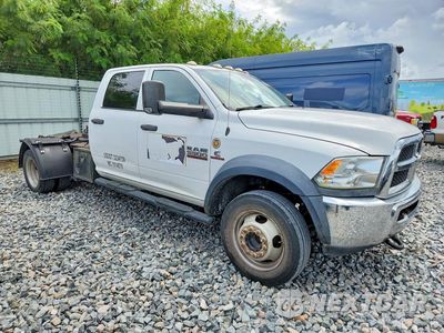 Czwarte zdjęcie samochodu z boku: 2017 RAM 5500 VIN:3C7WRNEL1HG686642 - miniatura