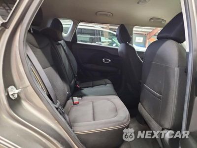 Zdjęcie 10 z 12 samochodu: 2016 KIA SOUL + VIN:KNDJP3A57G7277936 - miniatura