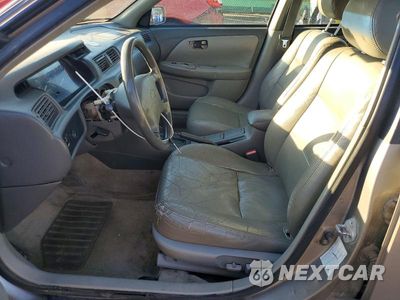 Zdjęcie 7 z 12 samochodu: 2000 TOYOTA CAMRY LE VIN:4T1BG22K7YU691526 - miniatura