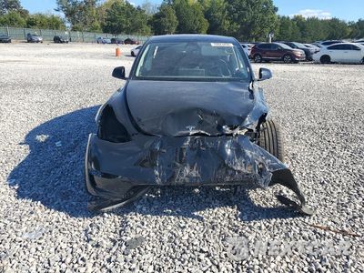 Piąte zdjęcie samochodu w środku: 2023 TESLA MODEL Y VIN:7SAYGDEF4PF911742 - miniatura
