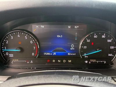 Zdjęcie 8 z 14 samochodu: 2020 FORD EXPLORER XLT VIN:1FMSK7DH3LGB82165 - miniatura