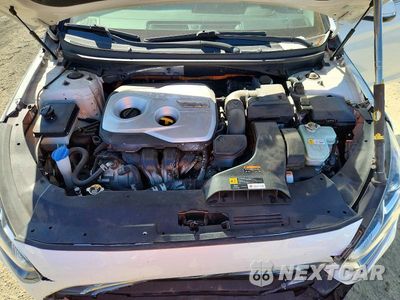 Zdjęcie 11 z 12 samochodu: 2019 HYUNDAI SONATA HYBRID SE VIN:KMHE24L35KA088713 - miniatura