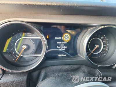 Zdjęcie 9 z 13 samochodu: 2019 JEEP WRANGLER UNLIMITED SPORT VIN:1C4HJXDGXKW646453 - miniatura