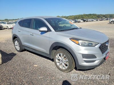 Czwarte zdjęcie samochodu z boku: 2019 HYUNDAI TUCSON SE VIN:KM8J2CA43KU846955 - miniatura