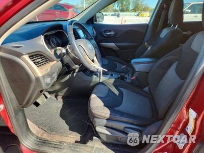 Zdjęcie 7 z 13 samochodu: 2017 JEEP CHEROKEE SPORT VIN:1C4PJLAB4HW617827 - miniatura