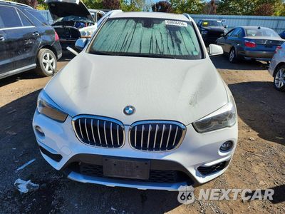 Piąte zdjęcie samochodu w środku: 2018 BMW X1 XDRIVE28I VIN:WBXHT3C30J3H33284 - miniatura