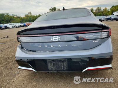 Zdjęcie 6 z 12 samochodu: 2024 HYUNDAI SONATA HYBRID LIMITED VIN:KMHL54JJ0RA091996 - miniatura