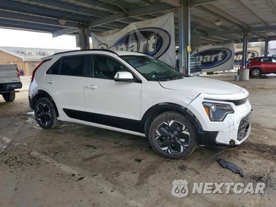 Czwarte zdjęcie samochodu z boku: 2024 KIA NIRO WIND VIN:KNDCR3L16R5115324 - miniatura