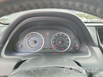 Zdjęcie 9 z 13 samochodu: 2010 HONDA ACCORD EXL VIN:1HGCP2F8XAA026037 - miniatura