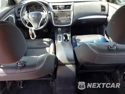 Zdjęcie 8 z 12 samochodu: 2017 NISSAN ALTIMA 2.5 SR VIN:1N4AL3AP1HC123637 - miniatura