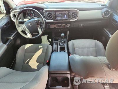 Zdjęcie 8 z 12 samochodu: 2020 TOYOTA TACOMA SR5 V6 VIN:3TMAZ5CN3LM129611 - miniatura