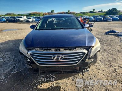 Piąte zdjęcie samochodu w środku: 2017 HYUNDAI SONATA SE VIN:5NPE24AF0HH520420 - miniatura