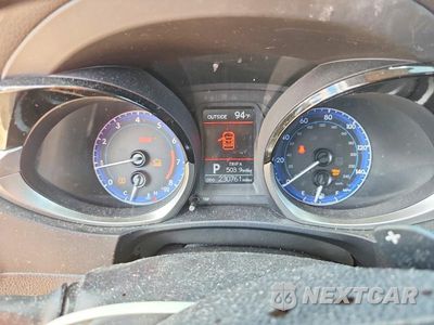 Zdjęcie 9 z 12 samochodu: 2014 TOYOTA COROLLA S PLUS VIN:5YFBURHE3EP003540 - miniatura