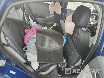 Zdjęcie 10 z 12 samochodu: 2016 HYUNDAI ACCENT SE VIN:KMHCT4AE0GU956566 - miniatura