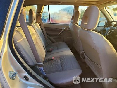 Zdjęcie 11 z 13 samochodu: 2004 TOYOTA RAV4 BASE VIN:JTEHD20V140013663 - miniatura