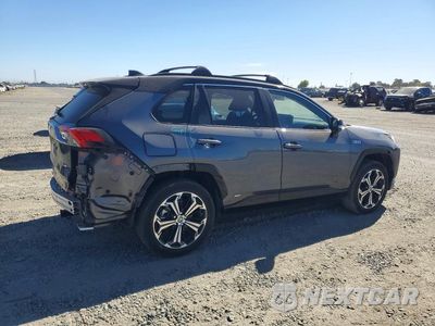 Trzecie zdjęcie samochodu z tyłu: 2023 TOYOTA RAV4 PRIME XSE VIN:JTMFB3FV3PD159462 - miniatura