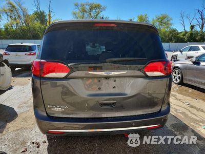 Zdjęcie 6 z 13 samochodu: 2017 CHRYSLER PACIFICA TOURING L PLUS VIN:2C4RC1EG0HR851145 - miniatura