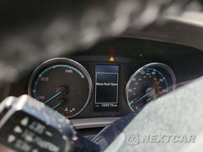 Zdjęcie 9 z 13 samochodu: 2017 TOYOTA RAV4 HYBRID XLE VIN:JTMRJREV6HD117583 - miniatura