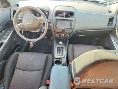 Zdjęcie 8 z 12 samochodu: 2019 MITSUBISHI OUTLANDER SPORT ES VIN:JA4AR3AU8KU010875 - miniatura