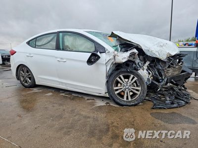 Czwarte zdjęcie samochodu z boku: 2018 HYUNDAI ELANTRA VALUE EDITION VIN:5NPD84LF5JH255376 - miniatura