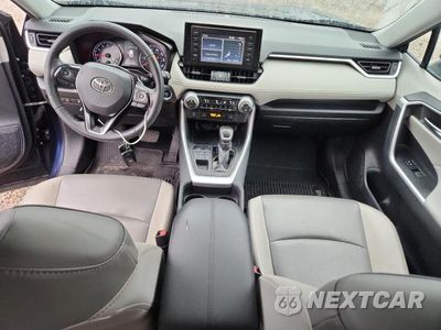 Zdjęcie 8 z 13 samochodu: 2019 TOYOTA RAV4 XLE PREMIUM VIN:2T3A1RFV7KW049154 - miniatura