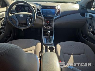 Zdjęcie 8 z 12 samochodu: 2014 HYUNDAI ELANTRA SE VIN:5NPDH4AE3EH503611 - miniatura