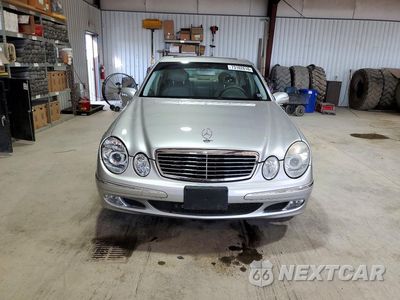 Piąte zdjęcie samochodu w środku: 2004 MERCEDES-BENZ E 320 4MATIC VIN:WDBUF82J64X165468 - miniatura