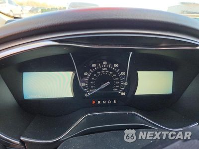 Zdjęcie 9 z 12 samochodu: 2017 FORD FUSION SE VIN:3FA6P0T99HR334352 - miniatura