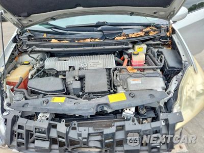 Zdjęcie 11 z 12 samochodu: 2011 TOYOTA PRIUS TWO VIN:JTDKN3DU5B0315274 - miniatura