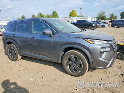 Czwarte zdjęcie samochodu z boku: 2024 NISSAN ROGUE SV VIN:5N1BT3BB1RC680465 - miniatura