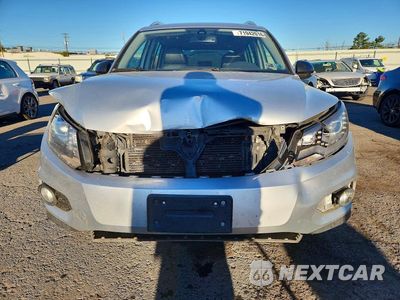 Piąte zdjęcie samochodu w środku: 2017 VOLKSWAGEN TIGUAN SPORT VIN:WVGUV7AX4HK030914 - miniatura