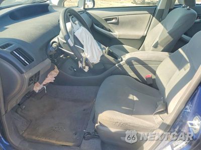 Zdjęcie 7 z 13 samochodu: 2010 TOYOTA PRIUS III VIN:JTDKN3DU6A0135560 - miniatura
