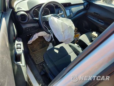 Zdjęcie 8 z 12 samochodu: 2024 NISSAN KICKS S VIN:3N1CP5BV4RL568057 - miniatura