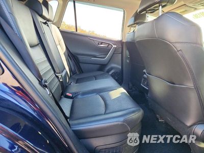 Zdjęcie 11 z 13 samochodu: 2020 TOYOTA RAV4 LIMITED VIN:JTMDWRFV6LD539386 - miniatura