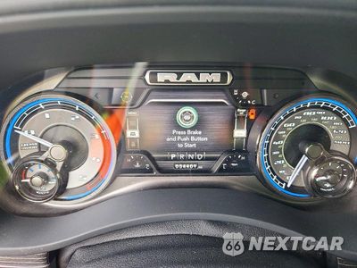 Zdjęcie 9 z 13 samochodu: 2022 RAM 2500 LIMITED VIN:3C6UR5SL7NG182866 - miniatura