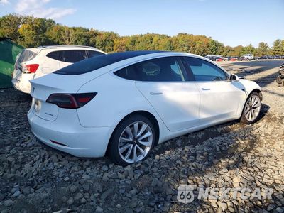 Trzecie zdjęcie samochodu z tyłu: 2018 TESLA MODEL 3 VIN:5YJ3E1EB5JF117767 - miniatura