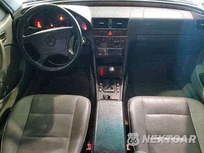 Zdjęcie 8 z 12 samochodu: 1999 MERCEDES-BENZ C 230 VIN:WDBHA24G3XA733357 - miniatura