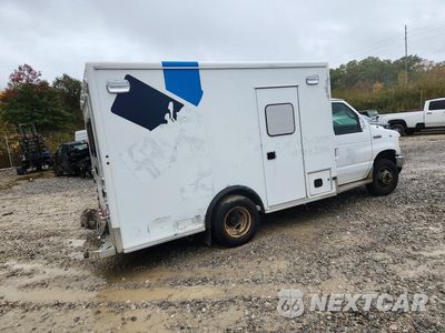 Trzecie zdjęcie samochodu z tyłu: 2019 FORD ECONOLINE - AMBULANCE VIN:1FDWE3FS3KDC58753 - miniatura