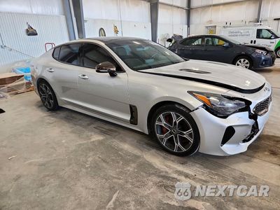 Czwarte zdjęcie samochodu z boku: 2018 KIA STINGER GT2 VIN:KNAE55LC6J6026950 - miniatura