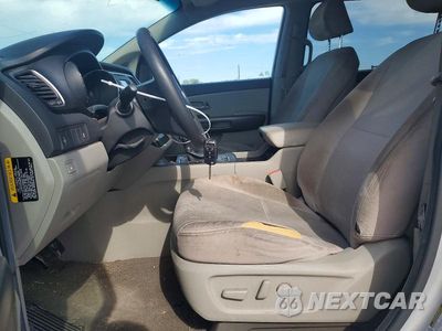Zdjęcie 7 z 13 samochodu: 2017 KIA SEDONA LX VIN:KNDMB5C1XH6218419 - miniatura