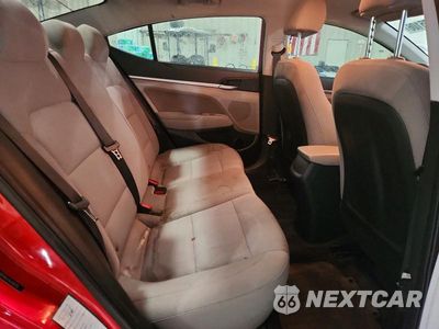 Zdjęcie 10 z 13 samochodu: 2020 HYUNDAI ELANTRA SEL VIN:5NPD84LF4LH583178 - miniatura