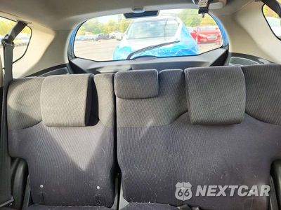 Zdjęcie 10 z 14 samochodu: 2012 HONDA FIT SPORT VIN:JHMGE8H52CC002414 - miniatura