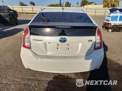 Zdjęcie 6 z 13 samochodu: 2015 TOYOTA PRIUS TWO VIN:JTDKN3DU7F0472732 - miniatura